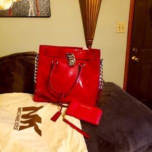 Michael kors authentic Hamilton tote and wallet
